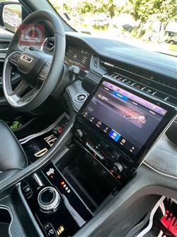 جیپ گراند شیرۆکی